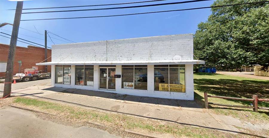 Property photo for 1105 Park Street, Commerce, TX