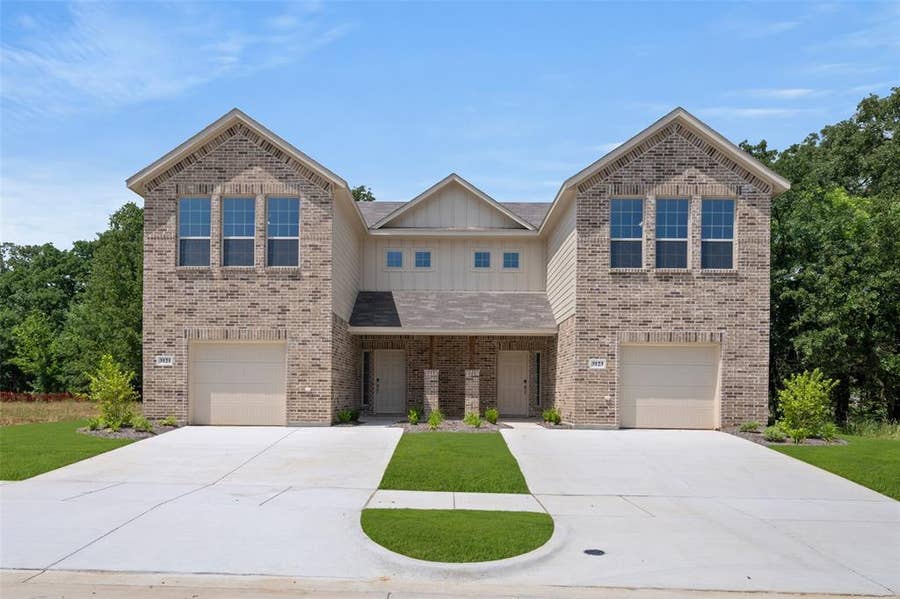 Property photo for 3121-3123 Long Rope Lane, Denton, TX