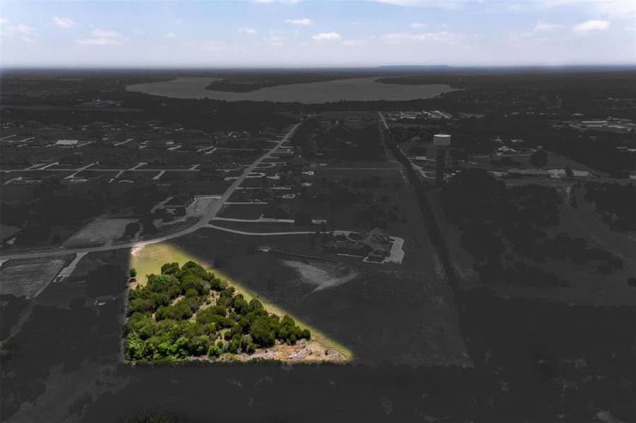 Property photo for 7116 Heathington Court, Granbury, TX