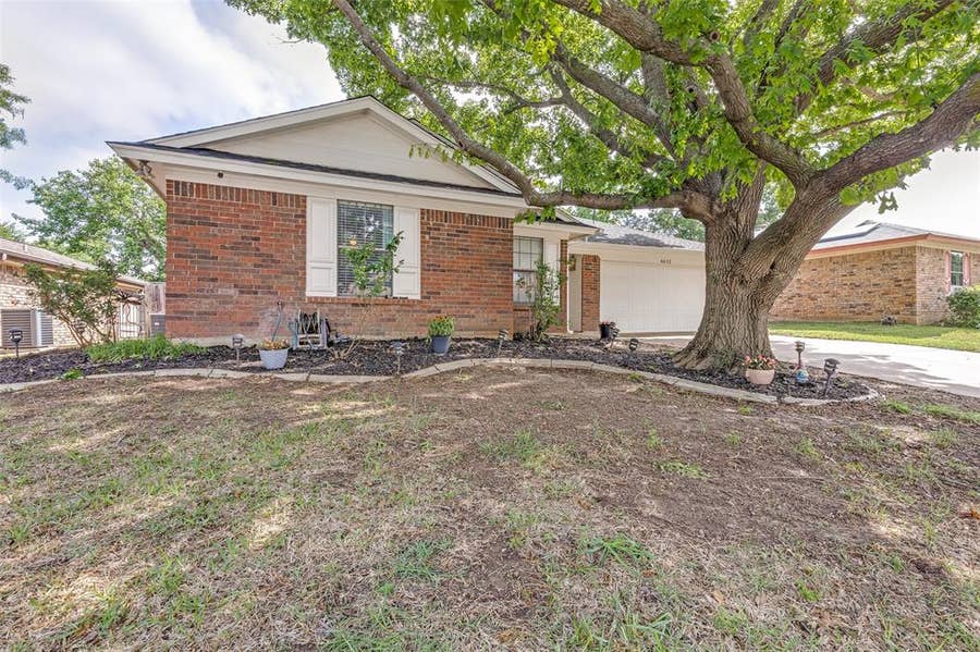 Property photo for 6432 Whitehurst Drive, Watauga, TX
