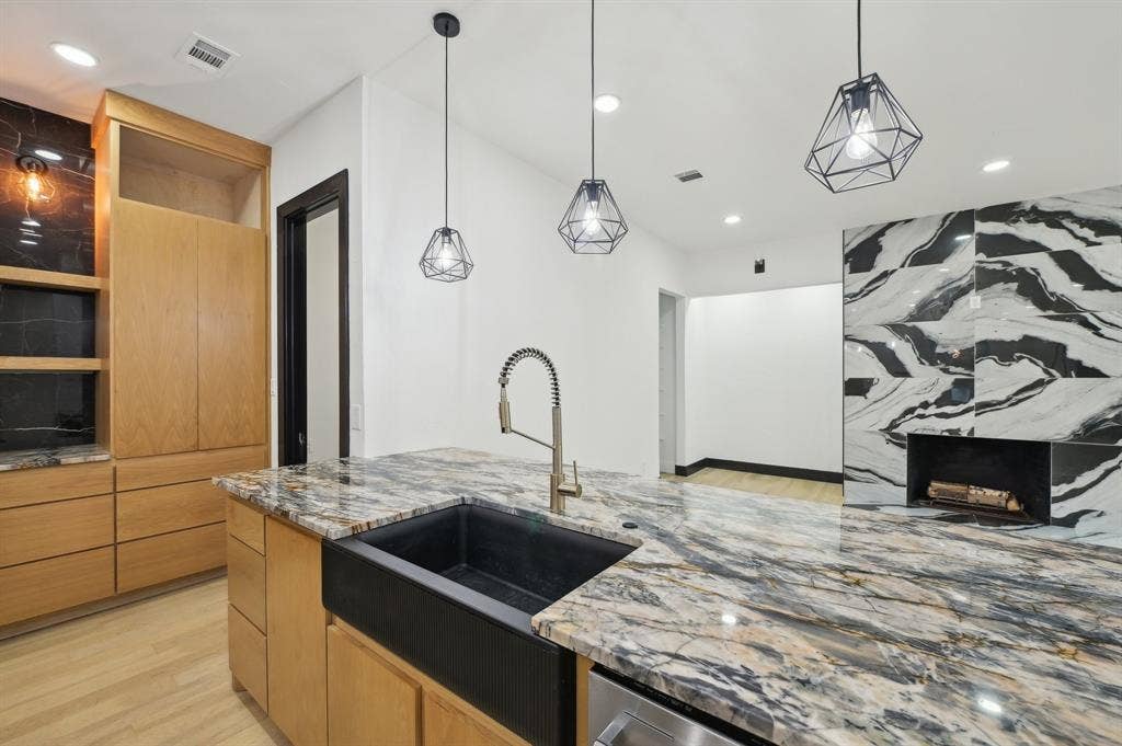 4219 Hollow Oak Drive, Dallas, TX 75287 4219 Hollow Oak Drive, Dallas, TX 75287