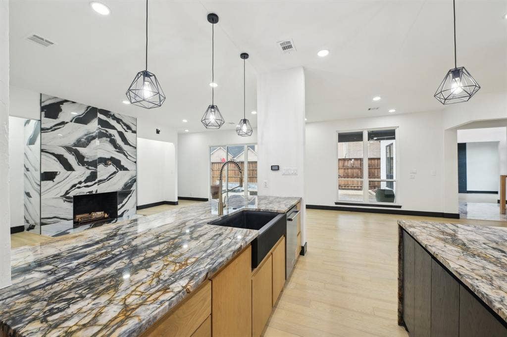 4219 Hollow Oak Drive, Dallas, TX 75287 4219 Hollow Oak Drive, Dallas, TX 75287