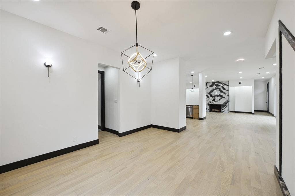 4219 Hollow Oak Drive, Dallas, TX 75287 4219 Hollow Oak Drive, Dallas, TX 75287