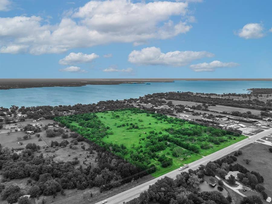 Property photo for 3206 E Quinlan Parkway, Quinlan, TX