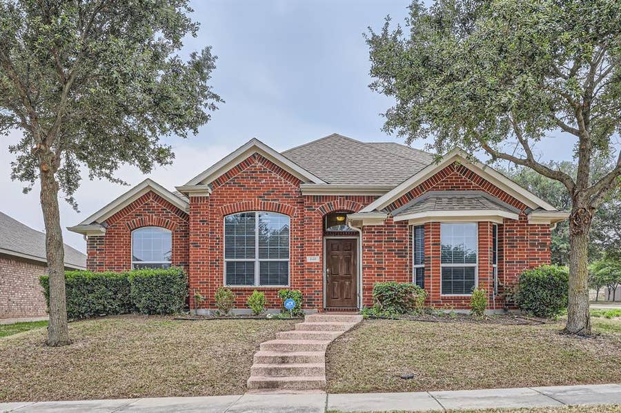 Property photo for 440 Shasta Street, DeSoto, TX