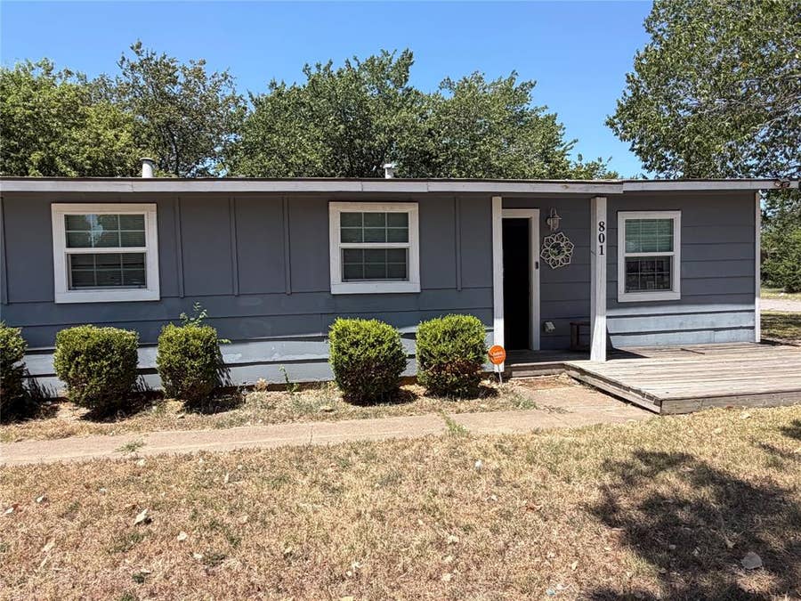 Property photo for 801 Grande Drive, Mesquite, TX