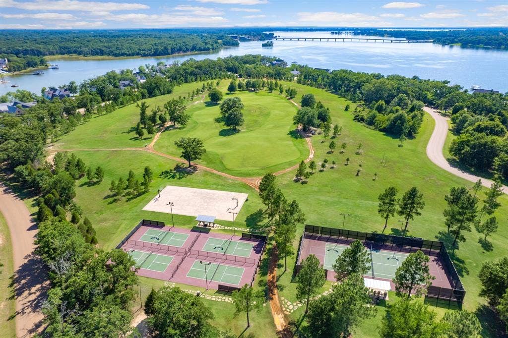 12121 Lighthouse Lane W, Malakoff, TX 75148 Aerial view of a large body of water