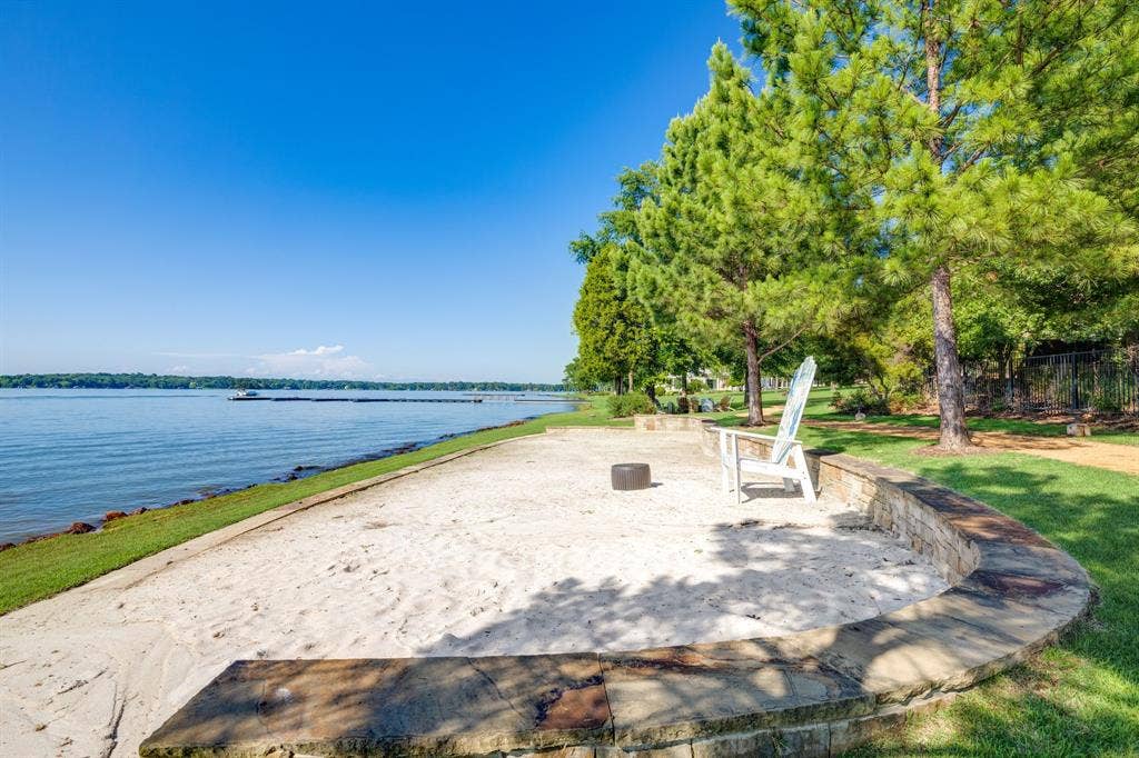 12121 Lighthouse Lane W, Malakoff, TX 75148 Water view