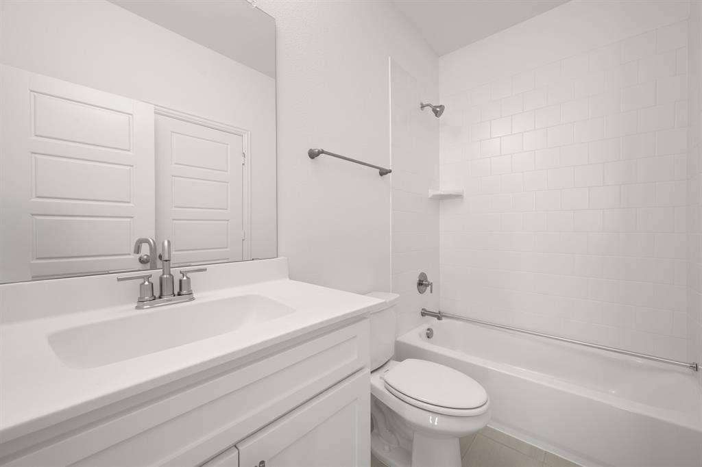 14465 Overlook Park Drive, Fort Worth, TX 76008 14465 Overlook Park- Bathroom-3
