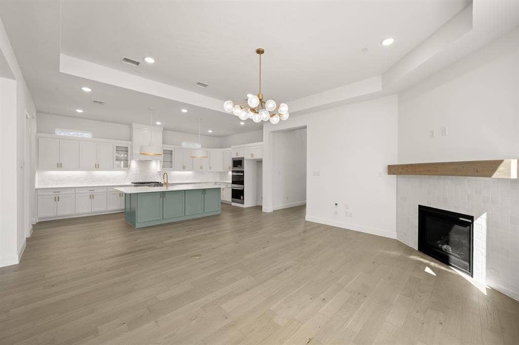 14465 Overlook Park Drive, Fort Worth, TX 76008 14465 Overlook Park- Living Room-2