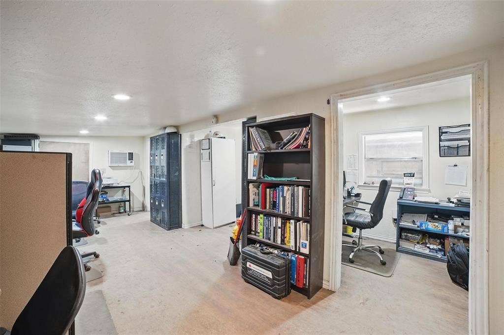 610 W Simonds Road, Seagoville, TX 75159