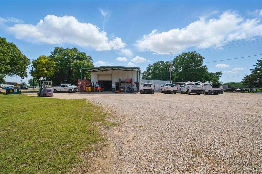 610 W Simonds Road, Seagoville, TX 75159
