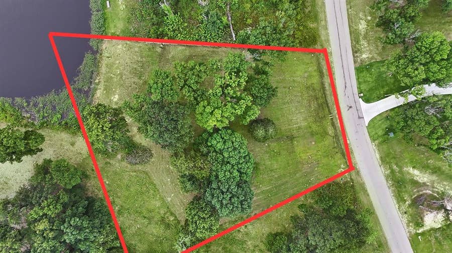 Property photo for 1511 Shoreline Drive, Mabank, TX