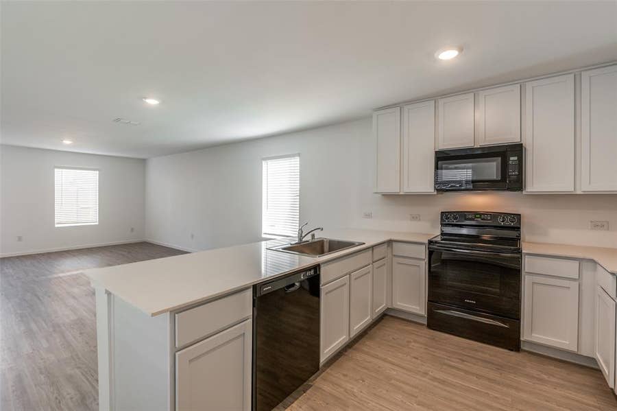 Property photo for 6303 Kingfisher Way, Princeton, TX