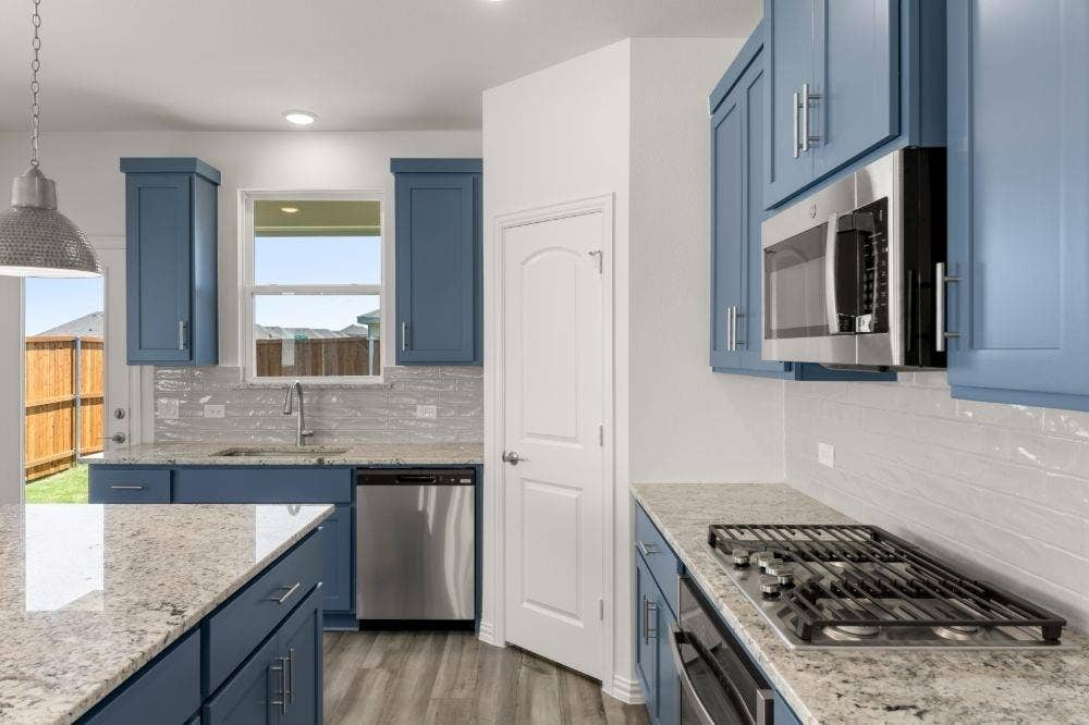 1405 Grove Pond Road, Forney, TX 75126 18. 1405 Grove Pond - Kitchen (3)