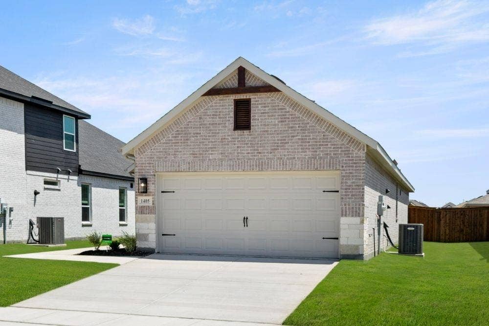 1405 Grove Pond Road, Forney, TX 75126 03. 1405 Grove Pond - Front (2)