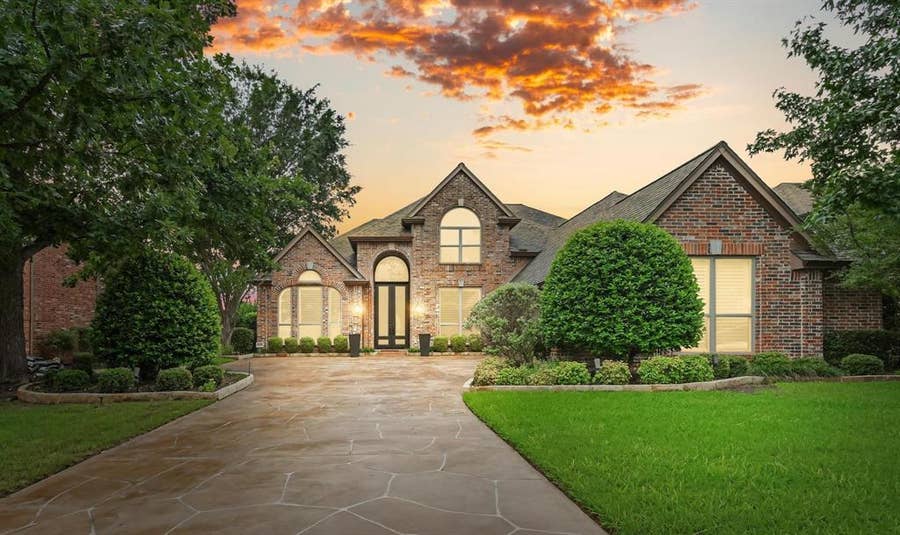 Property photo for 4009 Beacon Street, Flower Mound, TX