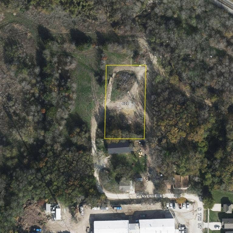 Property photo for 620 N 6th Street, Midlothian, TX