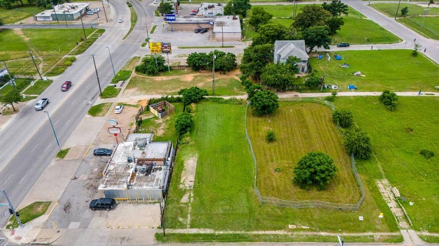 Property photo for 2917 Holmes Street, Dallas, TX