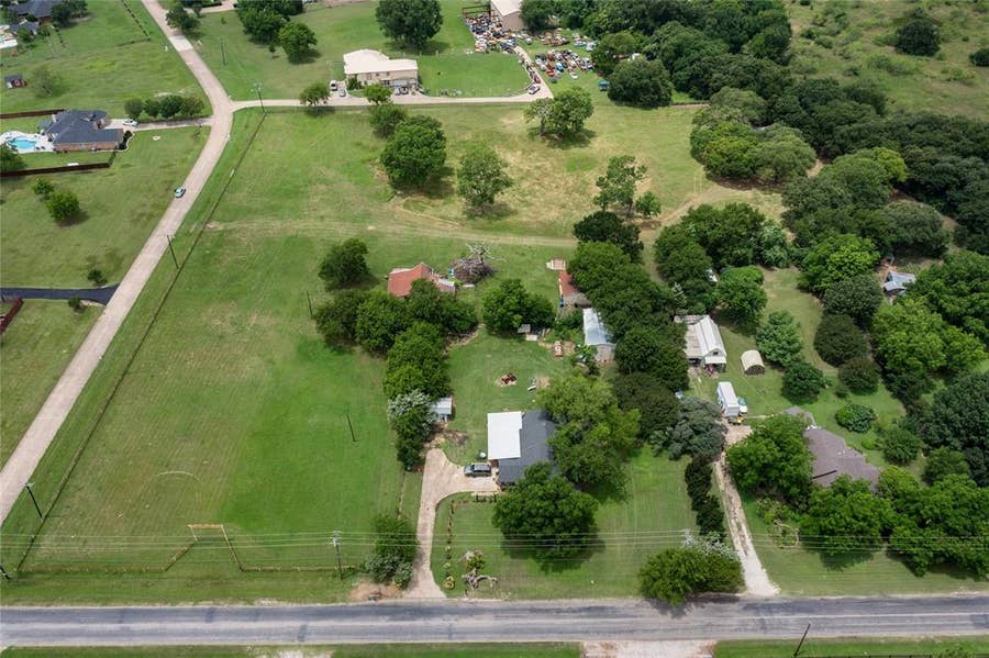 Property photo for 856 Combine Road, Seagoville, TX