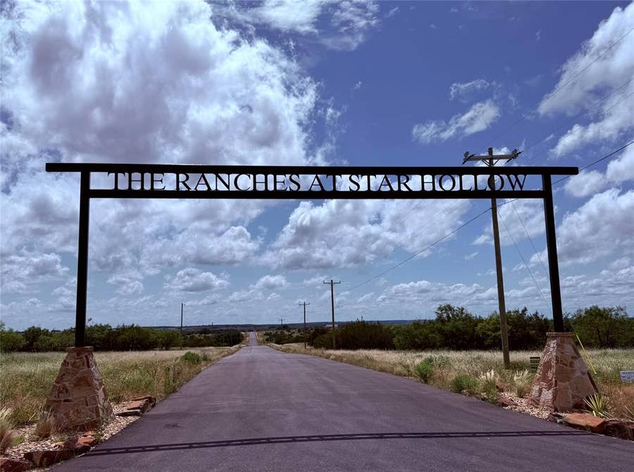 Property photo for 184 Gilmore Court, Lipan, TX