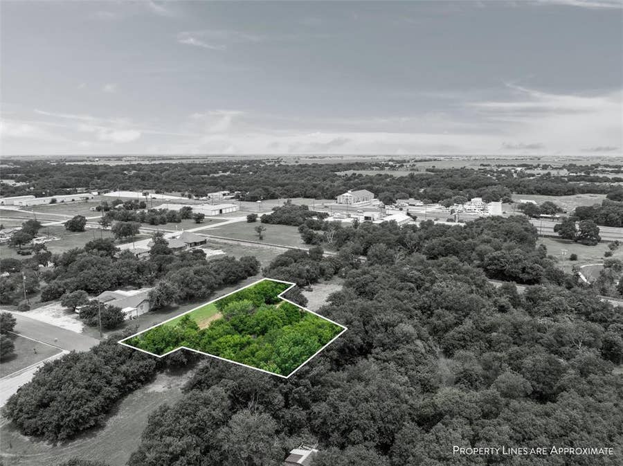 Property photo for TBD E 1st Street, McGregor, TX