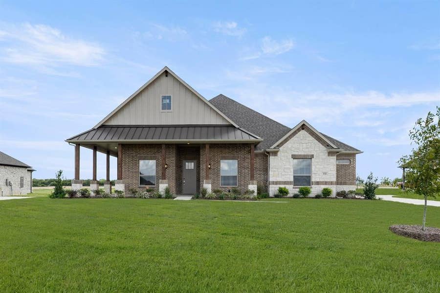 Property photo for 132 Evanston Court, New Fairview, TX