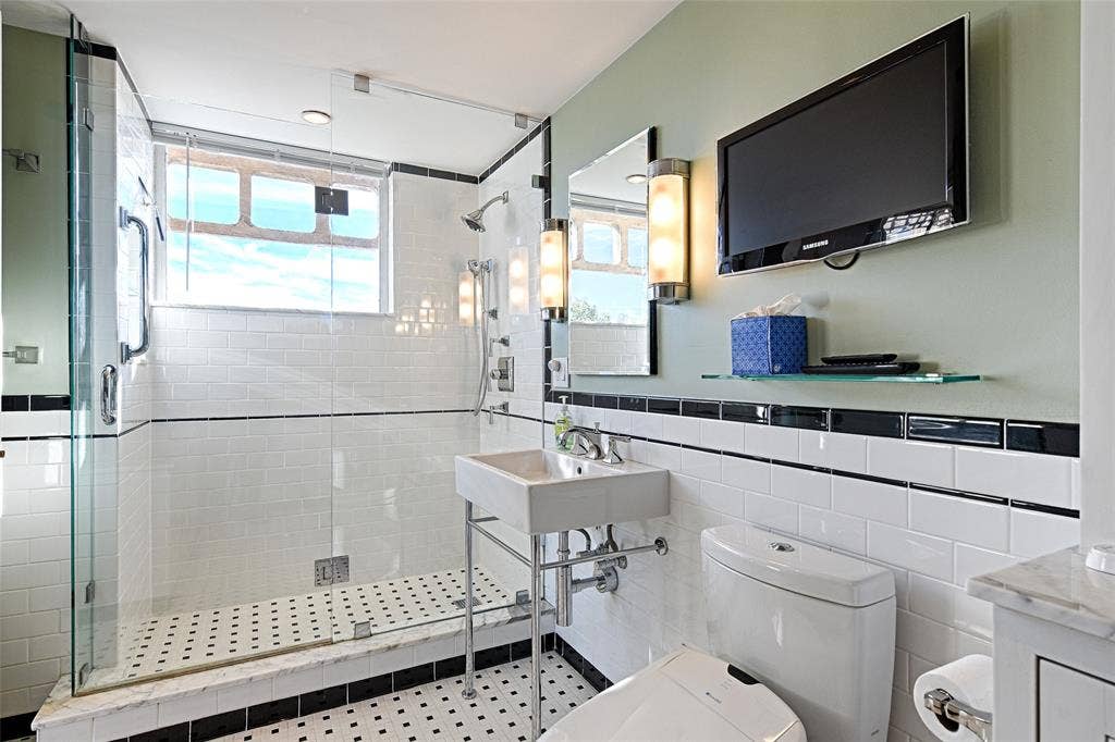3525 Turtle Creek Boulevard, #4E, Dallas, TX 75219 3525 Turtle Creek Boulevard, #4E, Dallas, TX 75219