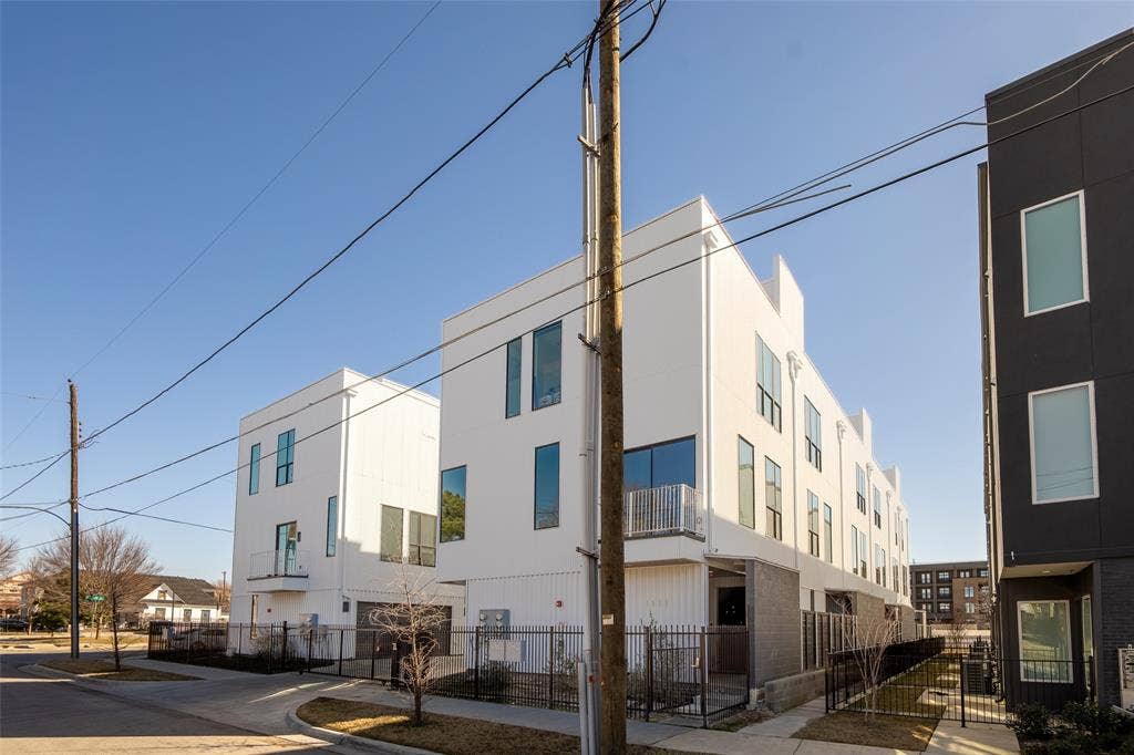 4322 Roseland Avenue, #2, Dallas, TX 75204