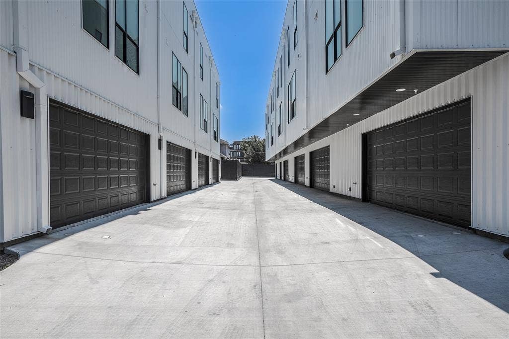 4322 Roseland Avenue, #2, Dallas, TX 75204