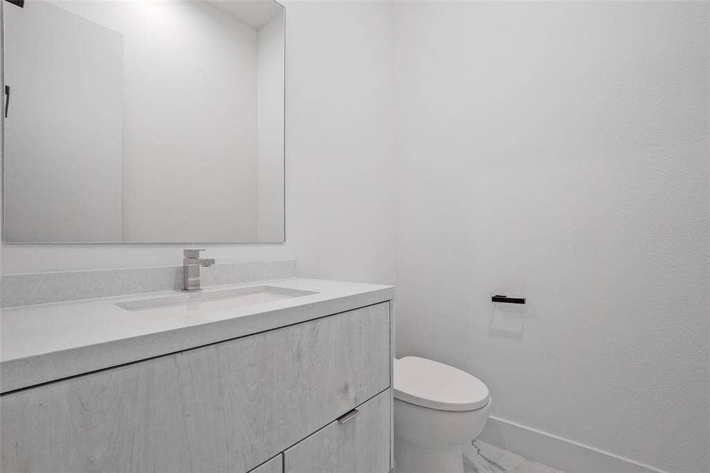 4322 Roseland Avenue, #2, Dallas, TX 75204
