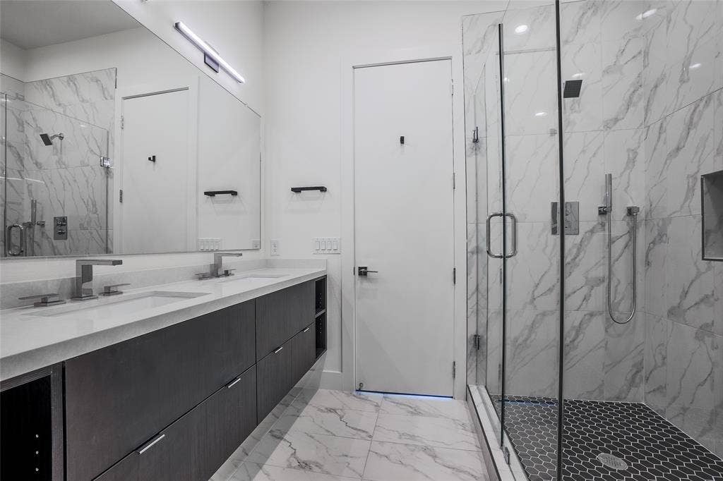 4322 Roseland Avenue, #2, Dallas, TX 75204