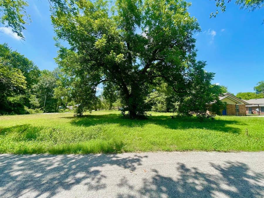 Property photo for 0 W Sparks Street, Terrell, TX