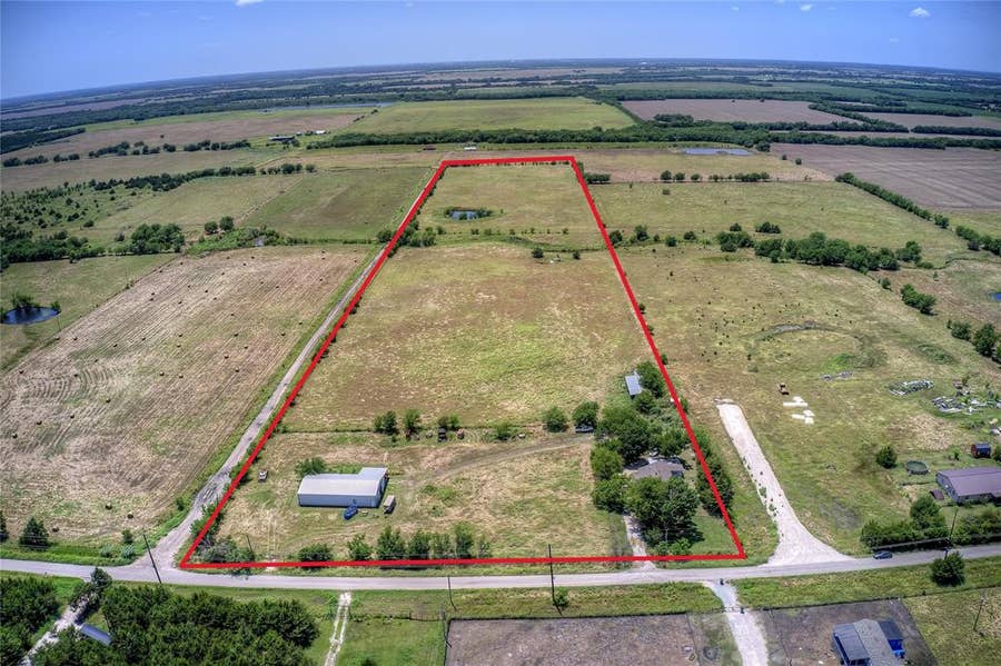 Property photo for 718 County Road 1063, Greenville, TX