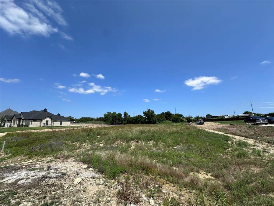 Property photo for 170 Coalson Crossing, Azle, TX