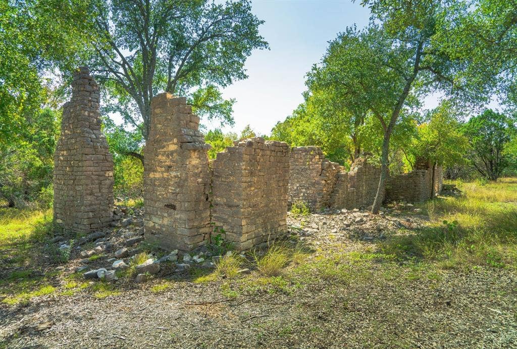 11916 Jim Bridger Drive, Austin, TX 78737 11916 Jim Bridger Drive, Austin, TX 78737