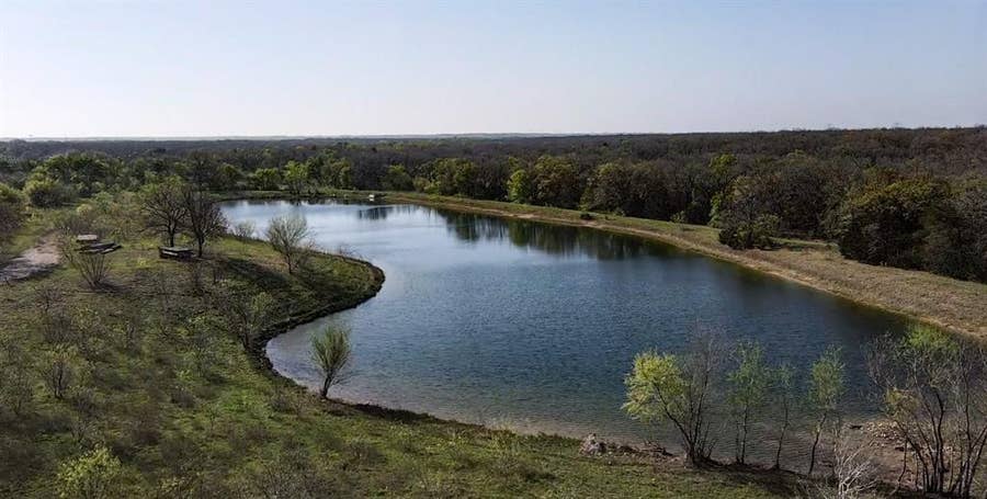 Property photo for 2005 LONGHORN, Axtell, TX