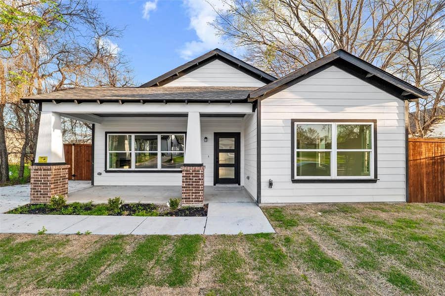 Property photo for 1315 Bessie Street, Fort Worth, TX