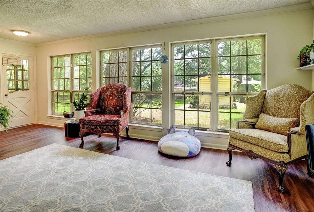4703 Laguna Lane, Austin, TX 78746 4703 Laguna Lane, Austin, TX 78746