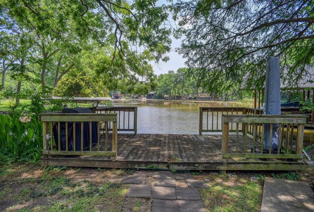 4703 Laguna Lane, Austin, TX 78746 4703 Laguna Lane, Austin, TX 78746