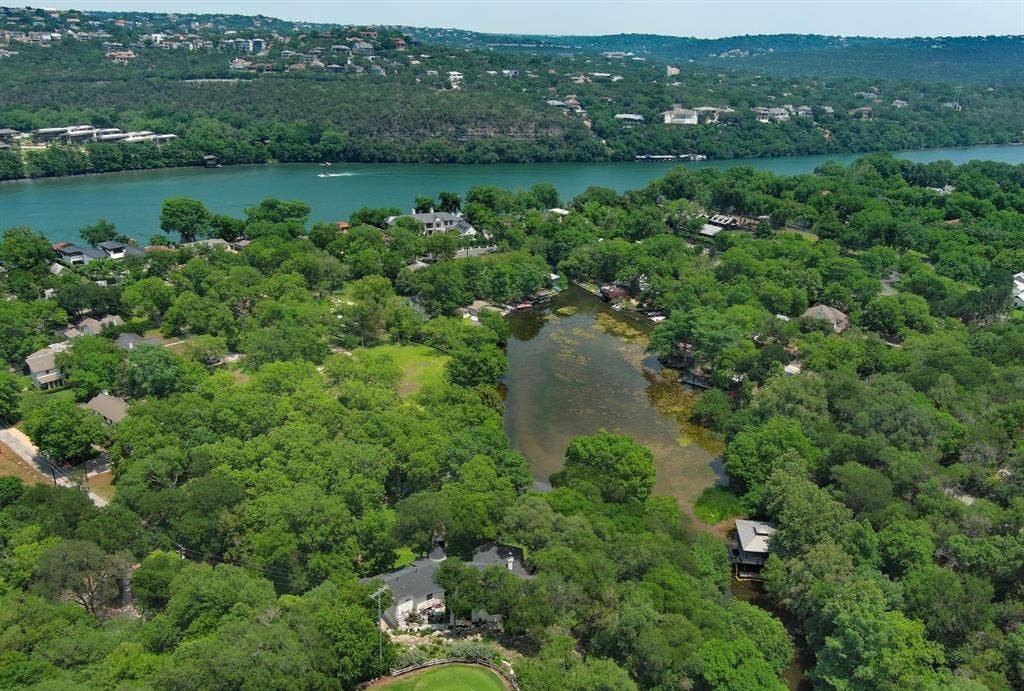 4703 Laguna Lane, Austin, TX 78746 4703 Laguna Lane, Austin, TX 78746