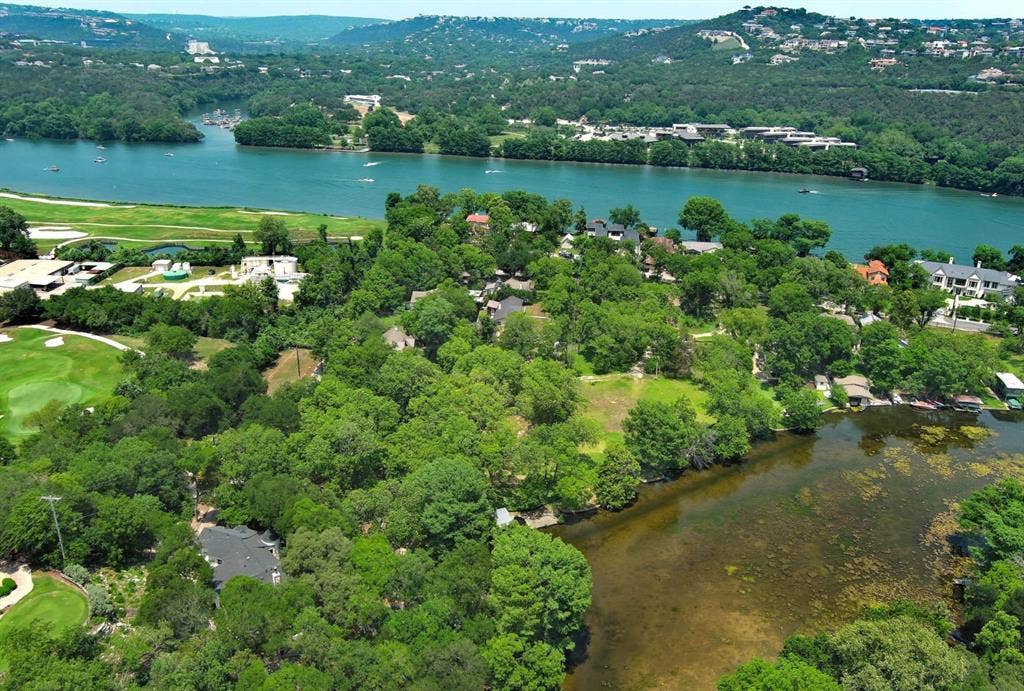 4703 Laguna Lane, Austin, TX 78746 4703 Laguna Lane, Austin, TX 78746
