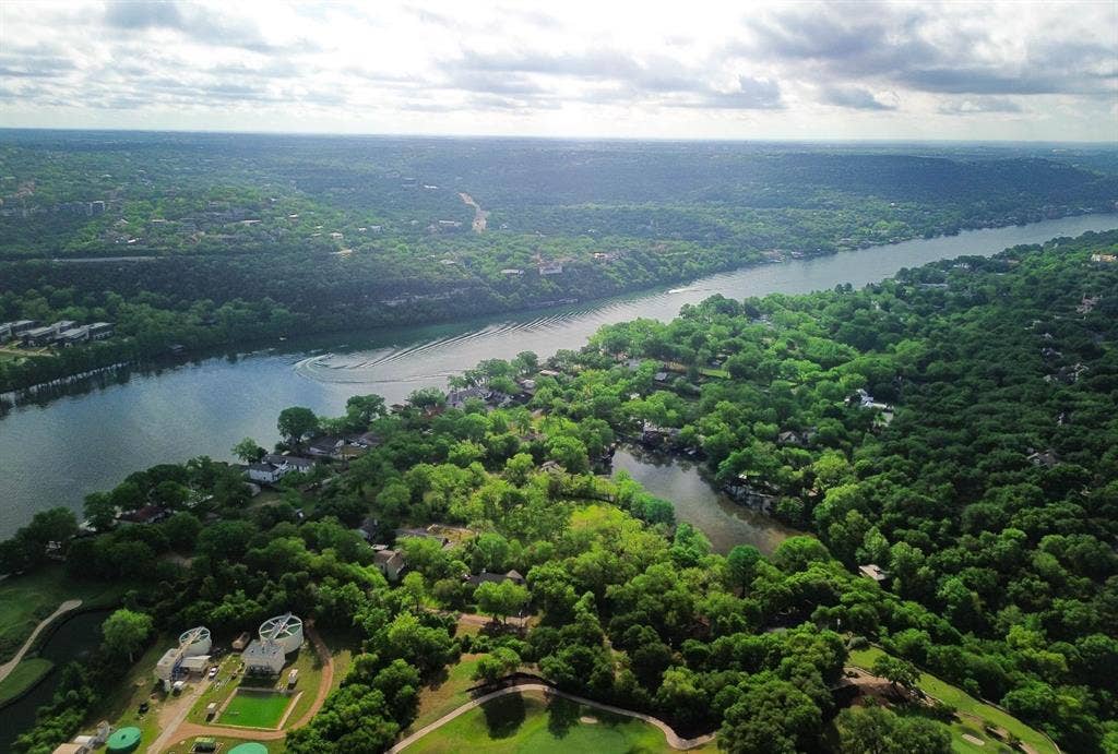 4703 Laguna Lane, Austin, TX 78746 4703 Laguna Lane, Austin, TX 78746
