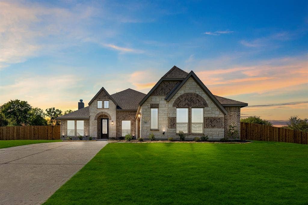 763 Crystal Lake Lane, Red Oak, TX 75154 763 Crystal Lake Lane, Red Oak, TX 75154