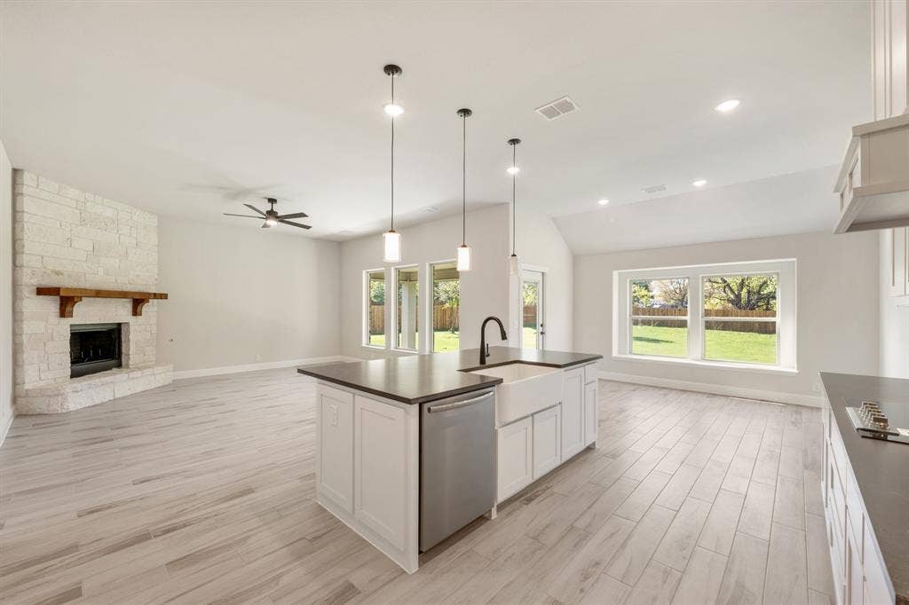 763 Crystal Lake Lane, Red Oak, TX 75154 763 Crystal Lake Lane, Red Oak, TX 75154