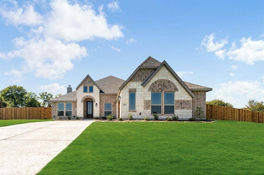 763 Crystal Lake Lane, Red Oak, TX 75154 763 Crystal Lake Lane, Red Oak, TX 75154