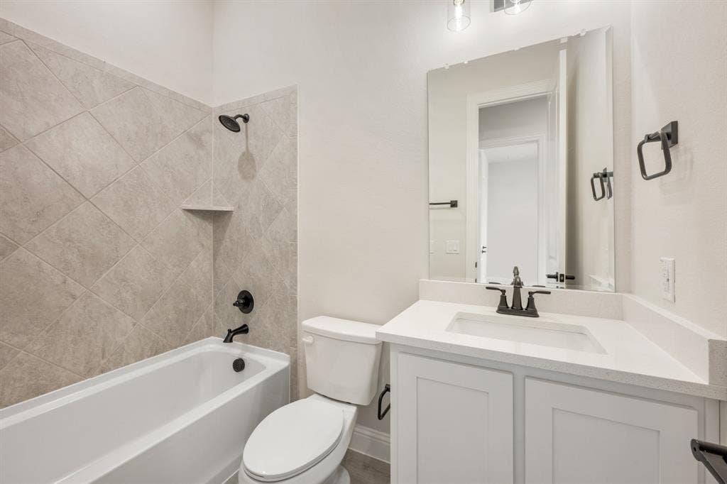 763 Crystal Lake Lane, Red Oak, TX 75154 763 Crystal Lake Lane, Red Oak, TX 75154