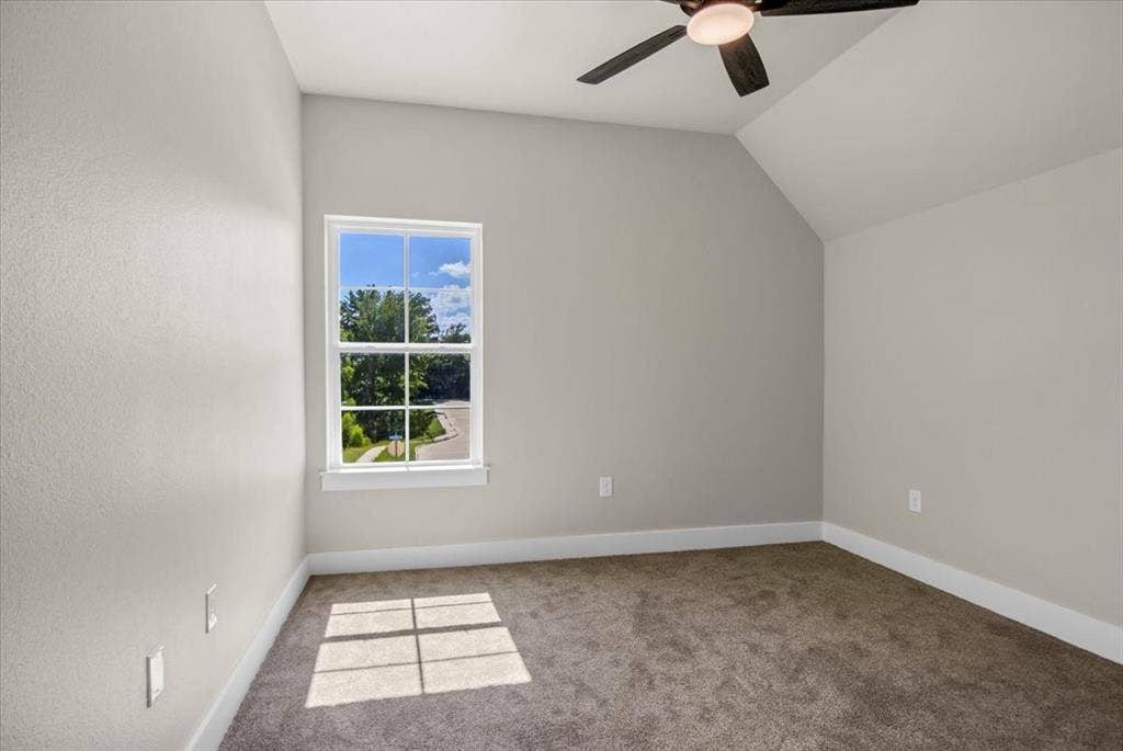 1001 Mallard Drive, Lindale, TX 75771 1001 Mallard Drive, Lindale, TX 75771