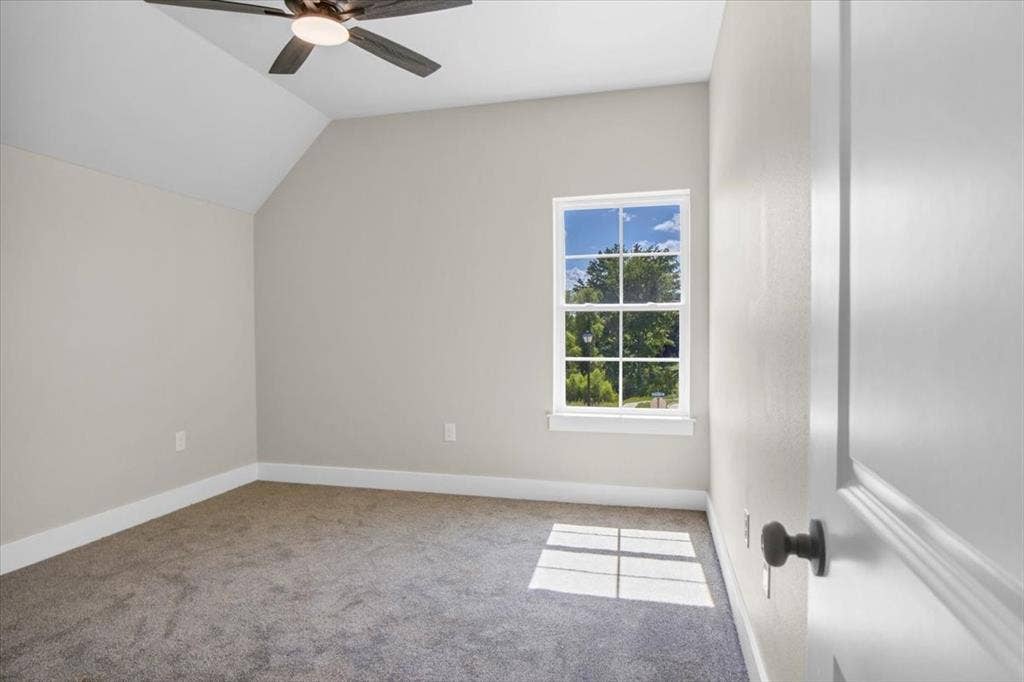 1001 Mallard Drive, Lindale, TX 75771 1001 Mallard Drive, Lindale, TX 75771