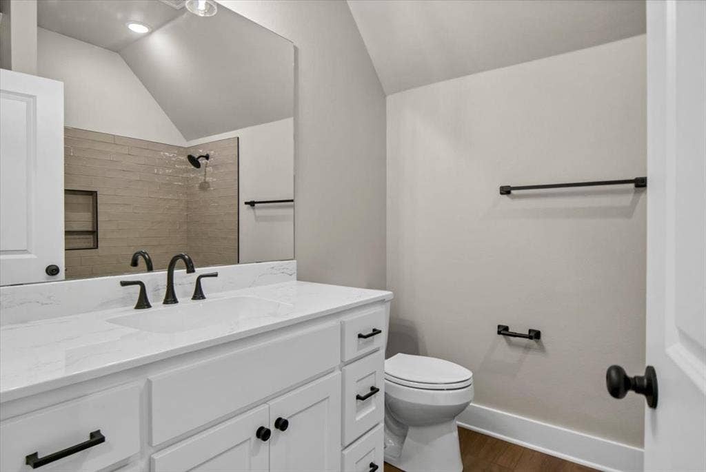1001 Mallard Drive, Lindale, TX 75771 1001 Mallard Drive, Lindale, TX 75771